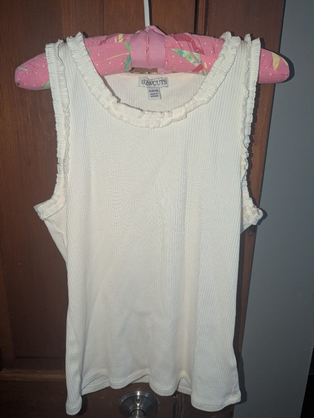 Like New Ruffled Ivory Ribbed Tank Top 12-13